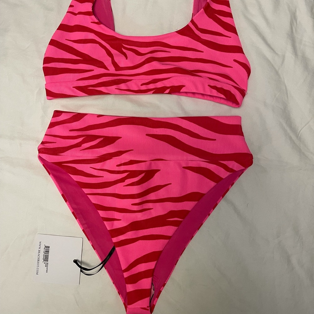 New beach riot bikini size medium pink tiger stripe